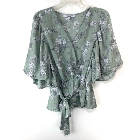 Three Mixed Floral Top Bundle Lot of Dressy Tops Blouses Statement Top SZ S M - Picture 2 of 14